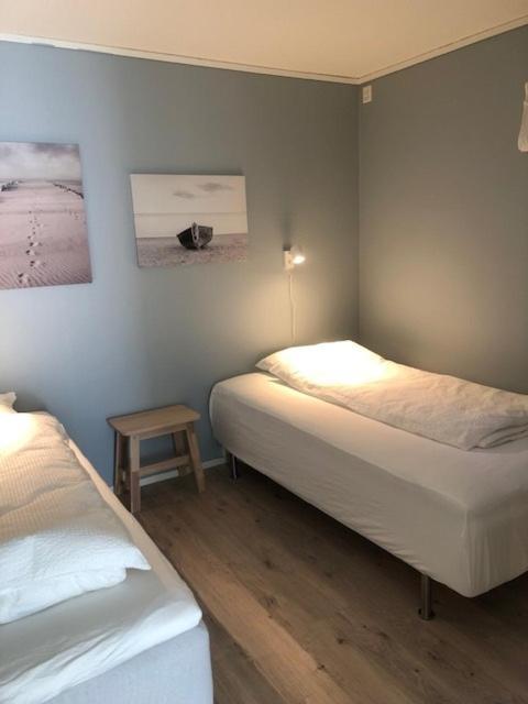 Koselig Nyoppusset 3 Roms Leilighet Med Egen Parkeringsplass I Rolige Omgivelse Naer Sjoen, 2 Mil Nord For Bergen Sentrum. 外观 照片